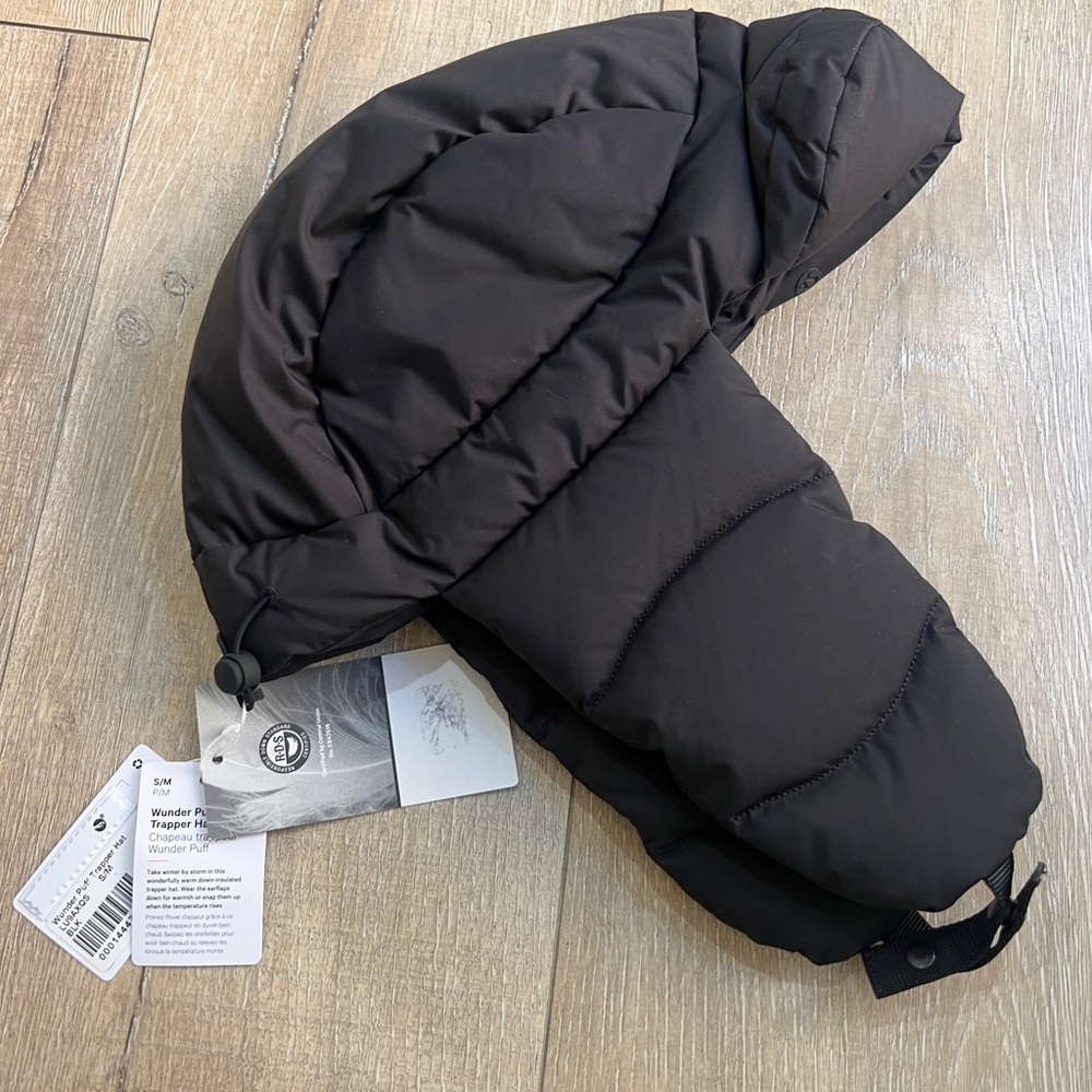 Wunder Puff Trapper Hat size S/M BLK
.this hat runs small - Picture 3 of 6